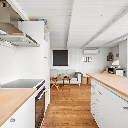Heera - 100m To The Fjord By Interhome Lihme